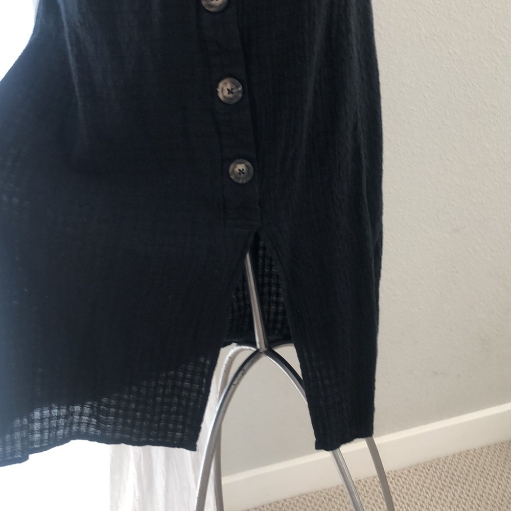 Black dress - Picture 3 of 7